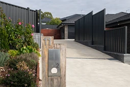 2/11 Montague Park Avenue, Legana