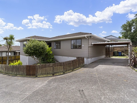 Glen Eden 3房  OWNERS WILL NOT BE RETURNING!