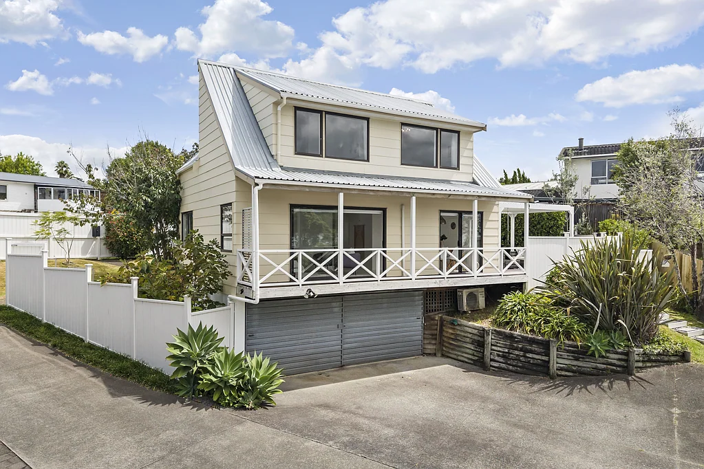 2/37 Alexander Avenue, Torbay, North Shore City, Auckland