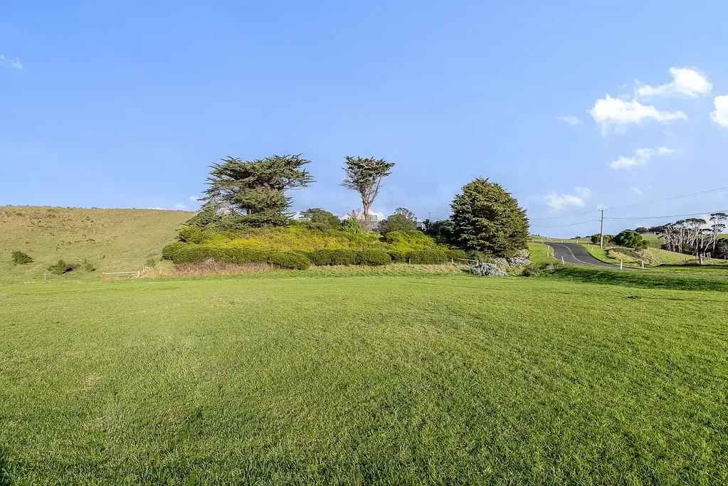 100 Grassy Road, Currie, TAS 7256