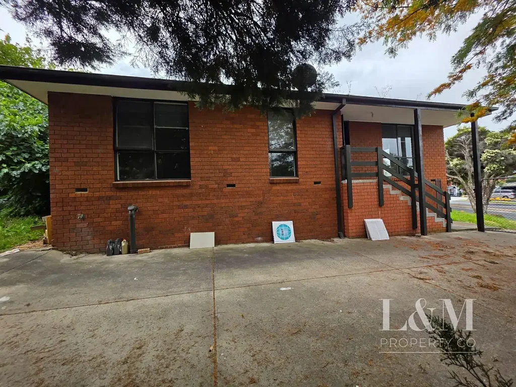 Family Home in Great Location..!!