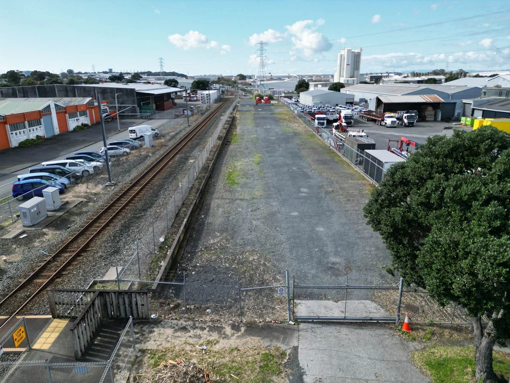 Onehunga 2,666M² INDUSTRIAL YARD  LONG-TERM LEASE