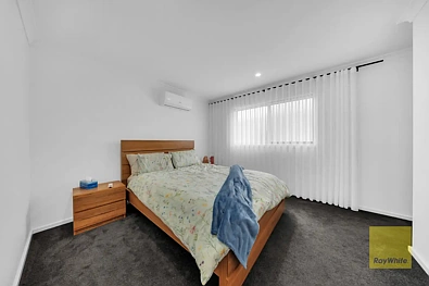 18 Trapani Grove, Deanside, VIC 3336, 4房, 2浴, House