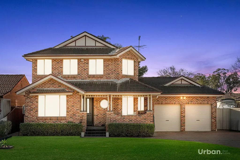 Mcgraths Hill 5 Bedroom Spacious Modern Living