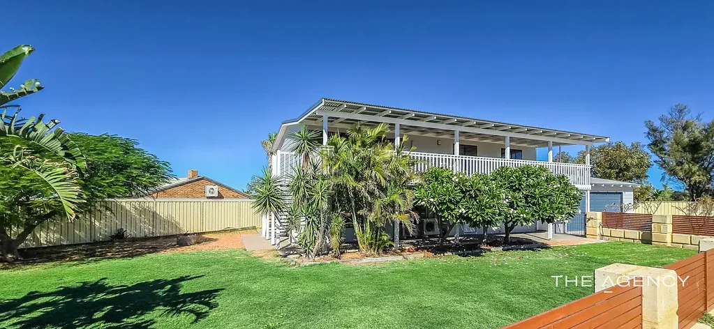 14 Batavia Circle, Kalbarri, WA 6536