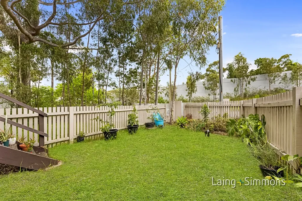 Family Unit in Great Location