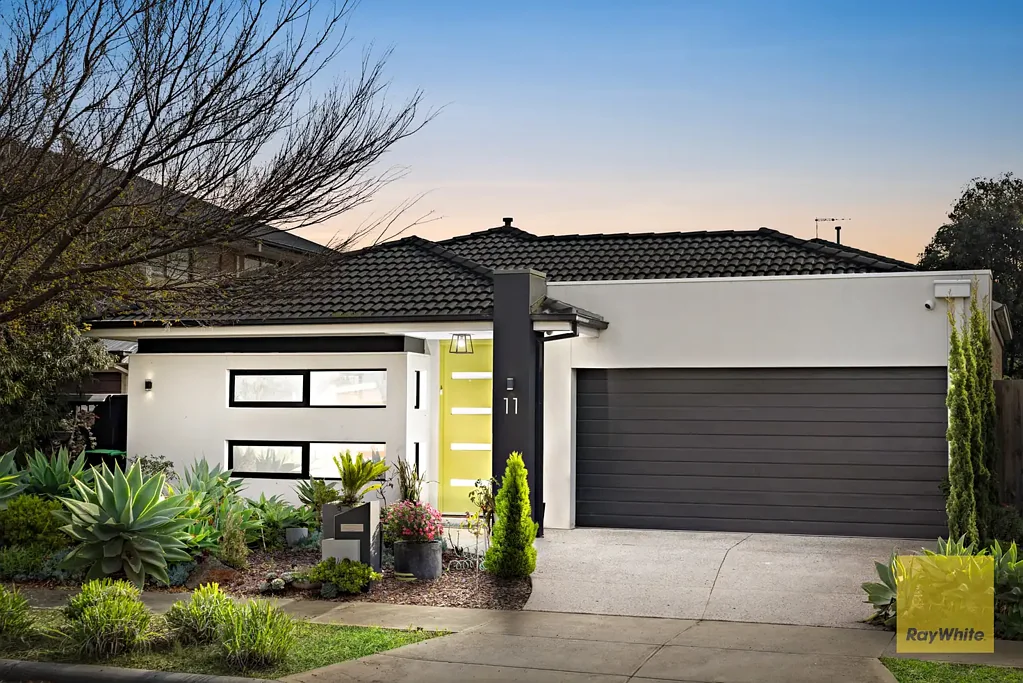 11 Parkstone Crescent, Point Cook, VIC 3030, 4 slaapkamers, 2 badkamers, House