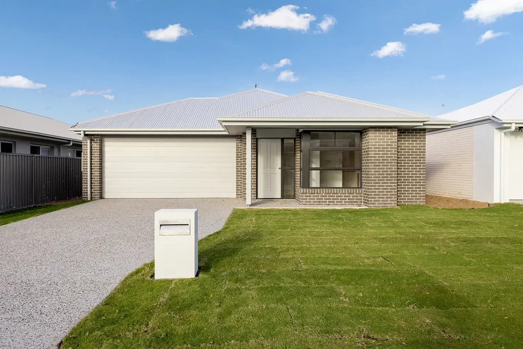 Brand New Modern Living in the Heart of Torquay
