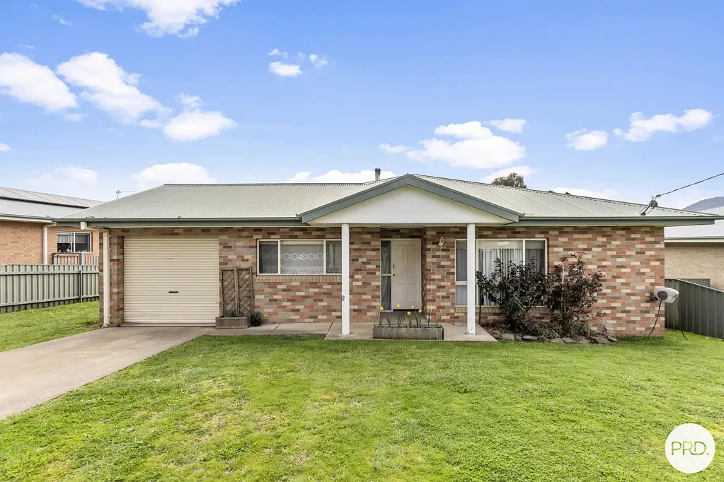 Tumbarumba 4 Bedroom Space to Grow, Comfort to Enjoy