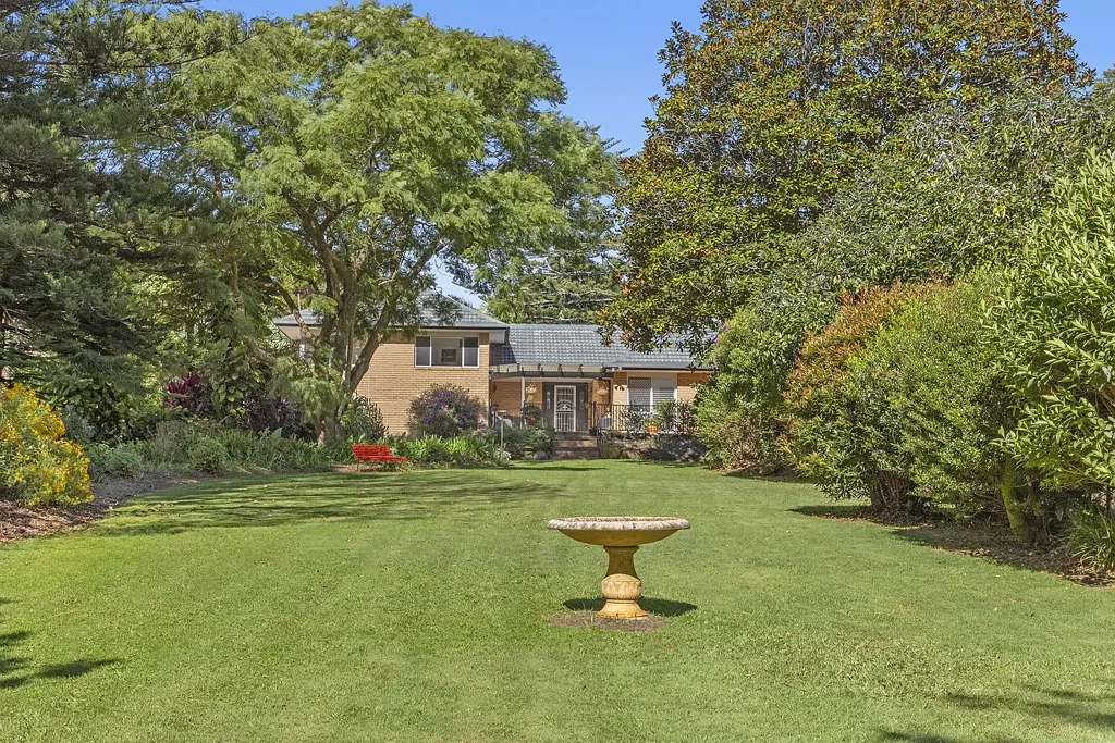Tamborine Mountain 5房  Spacious Family Living On An Acreage Setting