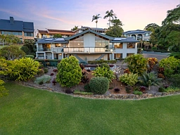 1 Island View Close, Coffs Harbour