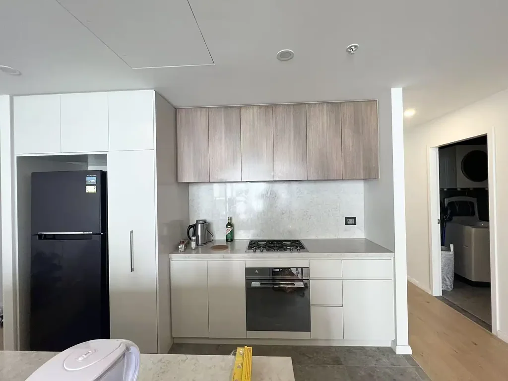 FULLY-FURNISHED Modern Apartment Living in the Heart of Zetland | For Lease