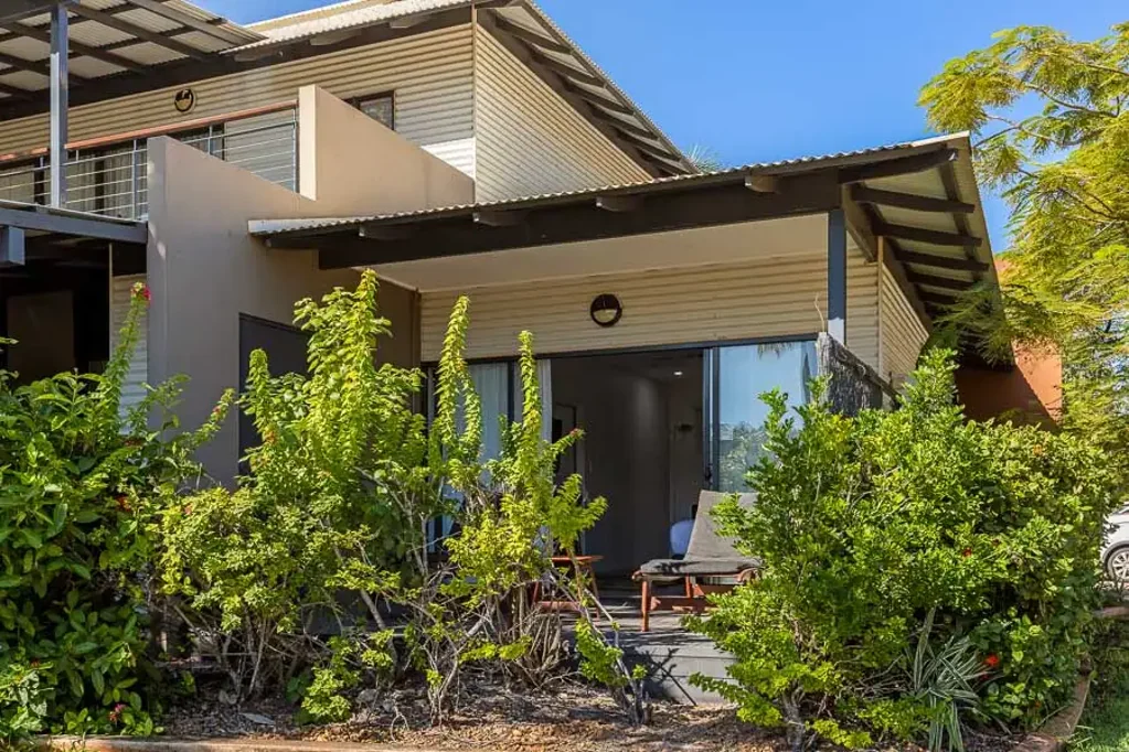 Cable Beach 1Zimmer A TROPICAL RETREAT THAT PAYS ITS WAY - AFFORDABLE ENTRY INTO BROOME'S RESORT MARKET
