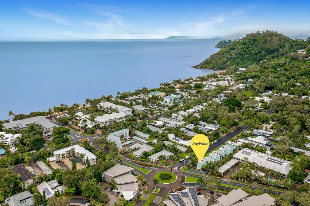 Trinity Beach 3Zimmer Coastal Opportunity You Can't Afford to Miss!