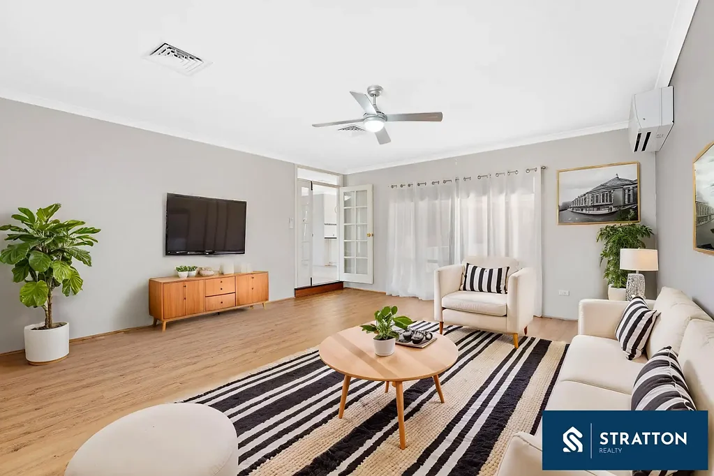 Thornlie 4 Bedroom Spacious 4-Bedroom 2-Bathroom Home on 730sqm Block with Subdivision Potential and Lush Gardens!!