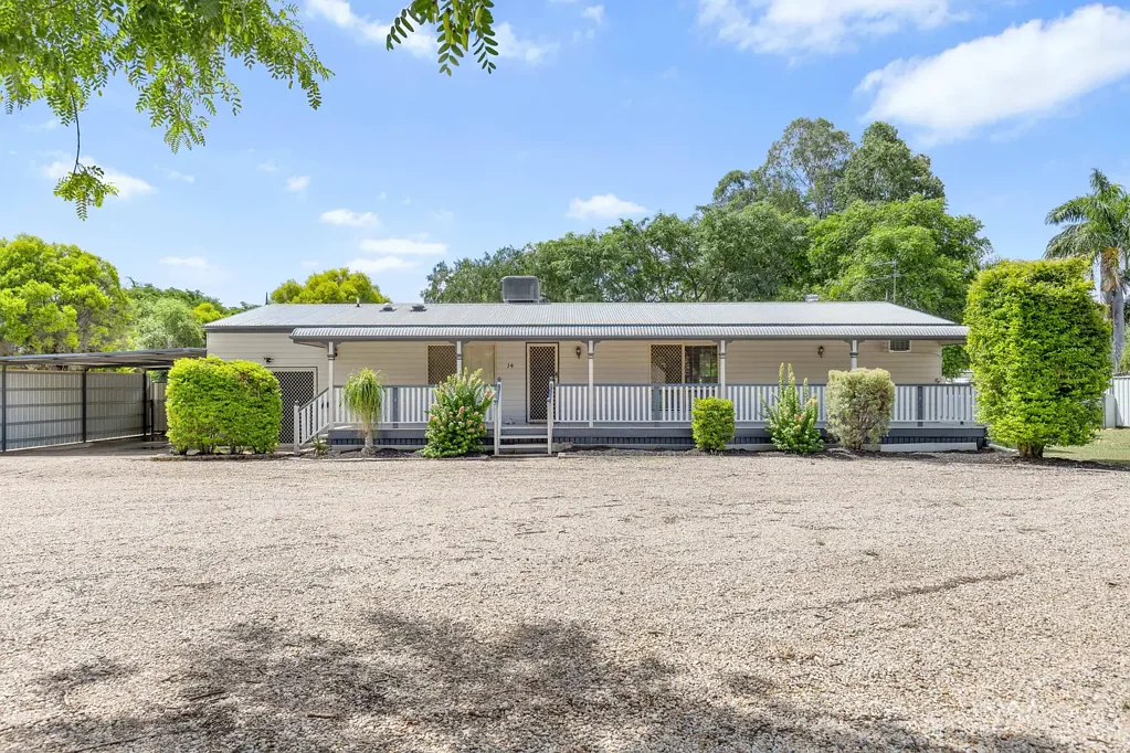 14 Akubra Drive, Emerald, QLD 4720
