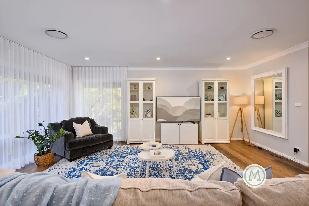 Winmalee 5 Slaapkamer HAMPTONS-INSPIRED FAMILY LIVING WITH SPACE, STYLE & STUNNING GARDEN SURROUNDS!