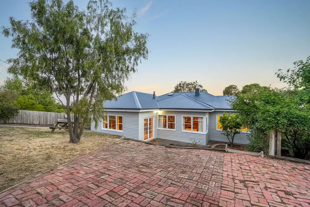 128 Forest Road, West Hobart, TAS 7000
