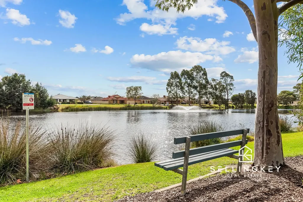 Canning Vale 4部屋 SellingKey Real Estate presents 30 Excelsior Drive, Canning Vale!