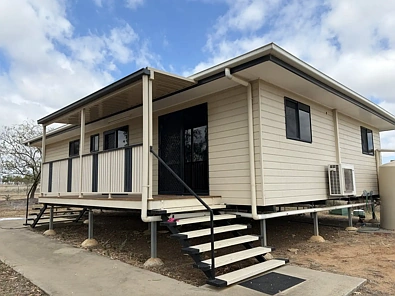 Address Withheld, Roma, QLD 4455, 2 phòng ngủ, 1 phòng tắm, House