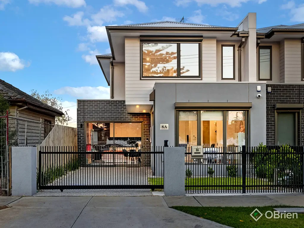 Sunshine North 4Kwarto Feature Packed Contemporary Gem With Its Own Street Frontage