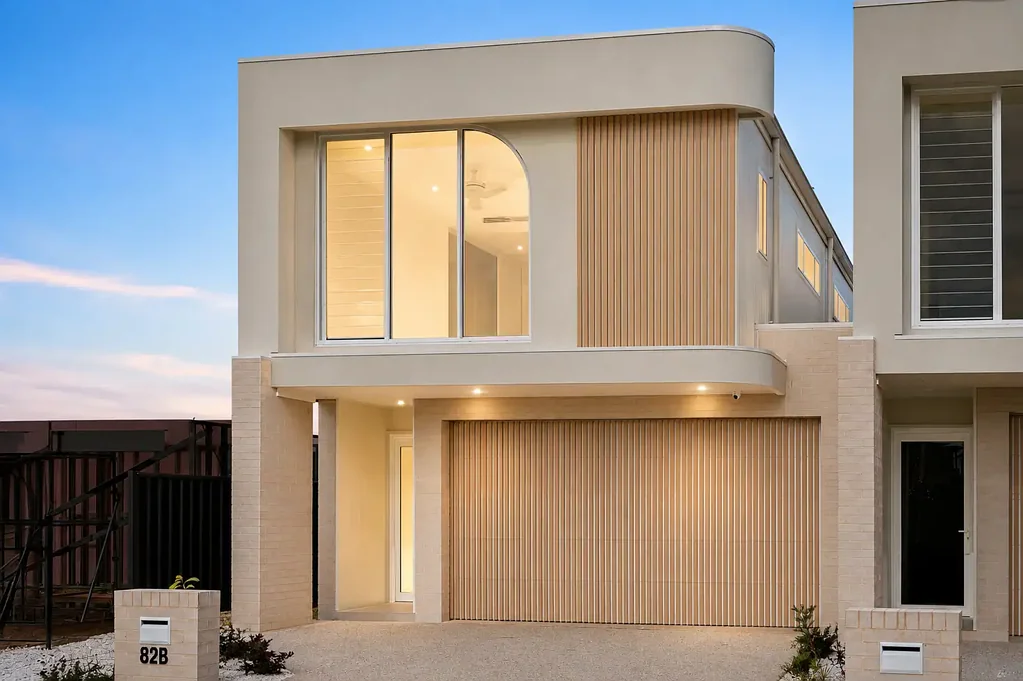 Luxury Coastal Living in the Heart of Shell Cove Marina
