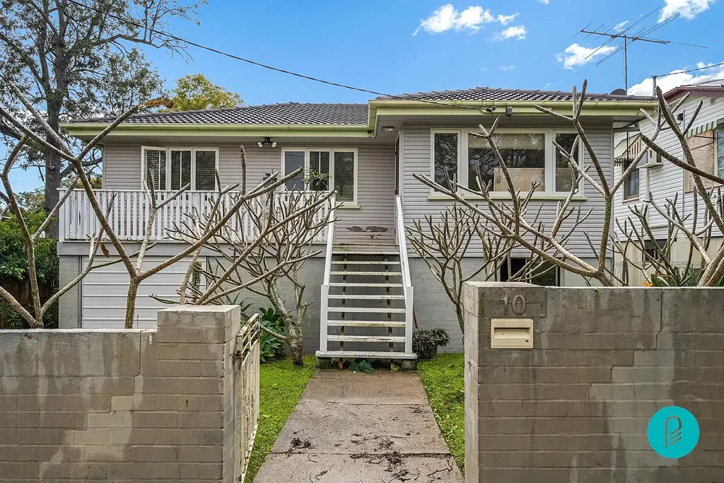 CHARMING HIGHSET HOME IN THE HEART OF MORNINGSIDE
