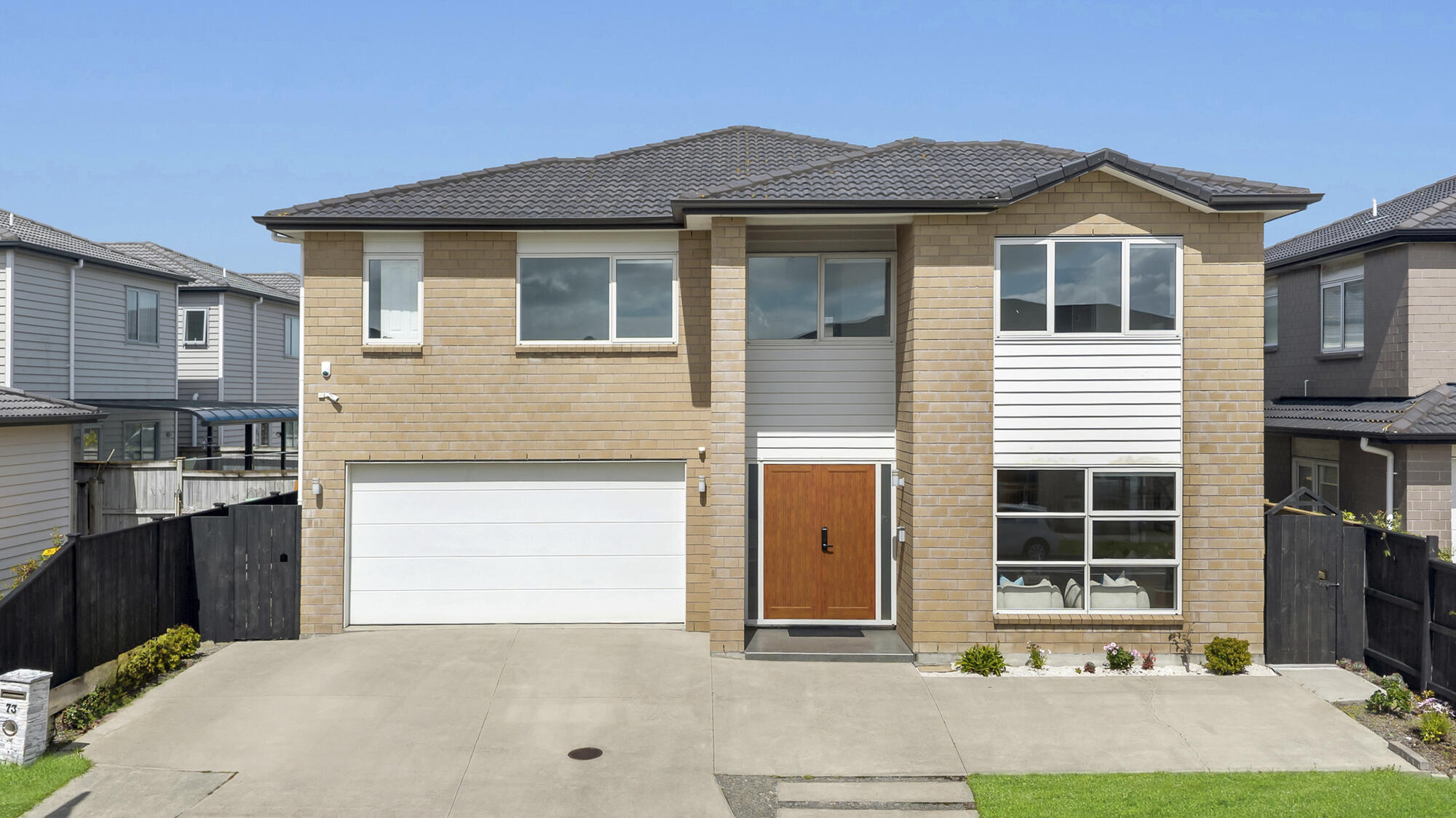 73 Rosewell Crescent, Flat Bush, photo 1
