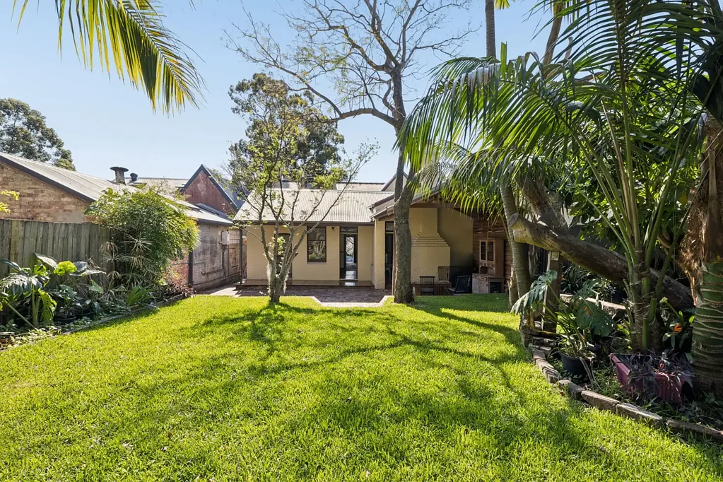 Character, Space & Charm in the Heart of Petersham