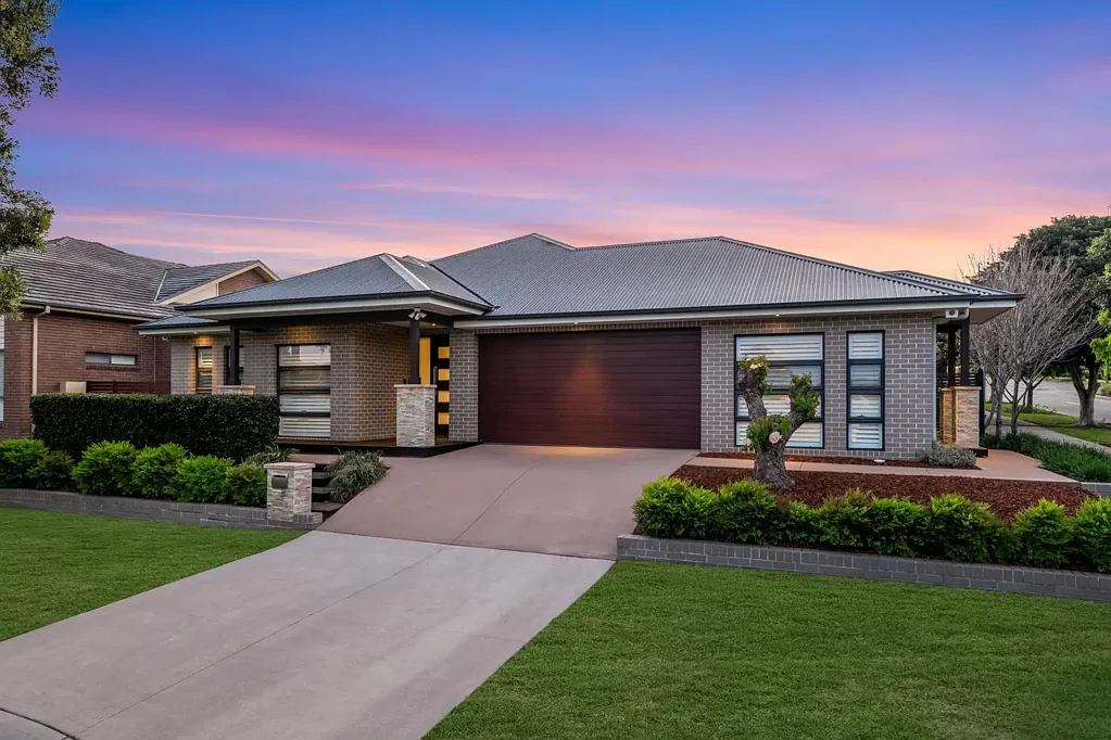 33 Agostini Circuit, Oran Park, NSW 2570