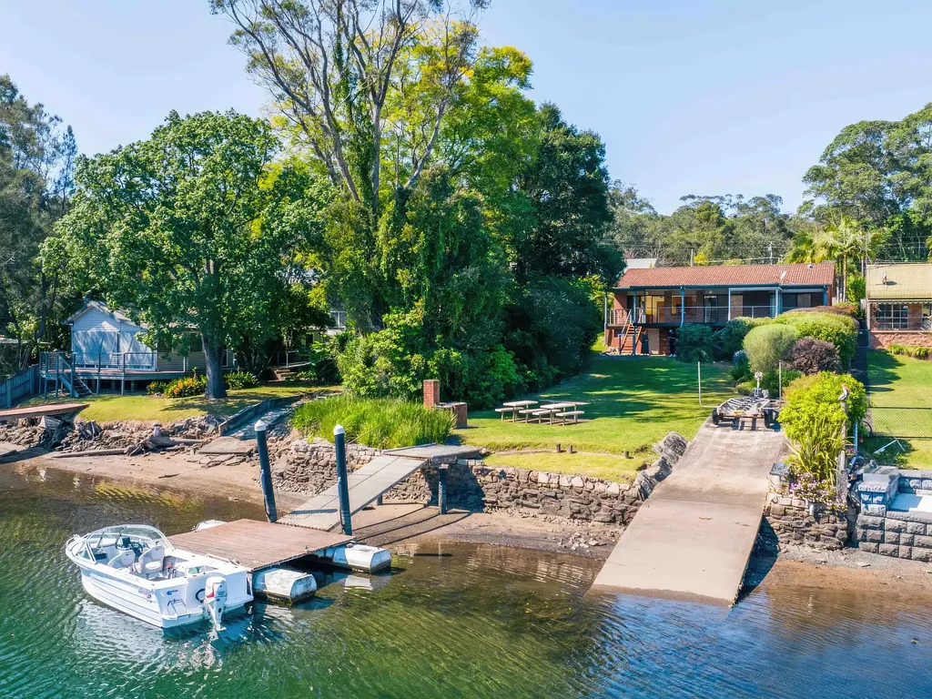 Nelligen 3 Bedroom SENSATIONAL RIVERFRONT - NELLIGEN
