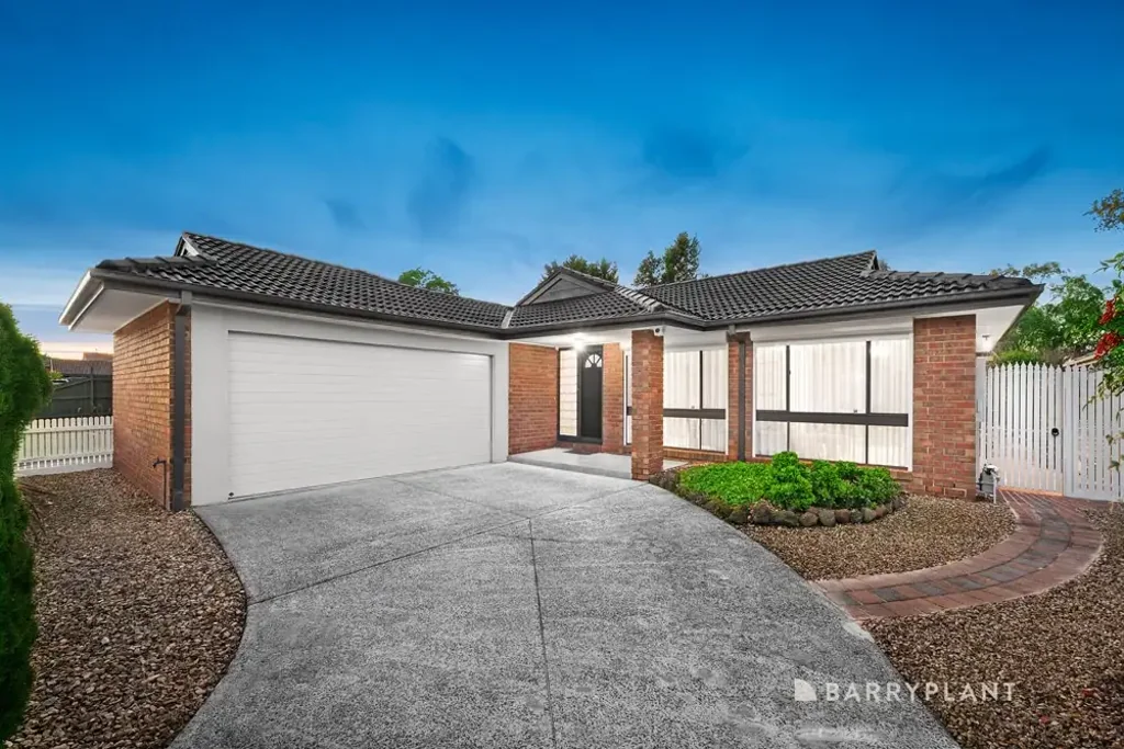 Wantirna South 4ਬੈੱਡਰੂਮ Immaculate, spacious and stylish.