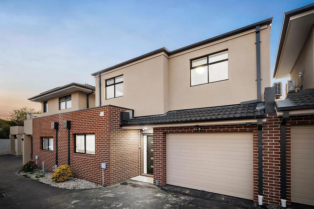 2/31 Palmer Street, Fawkner, VIC 3060
