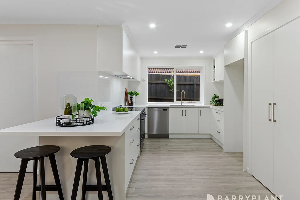 10 Pach Road, Wantirna South, VIC 3152