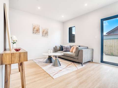 Onehunga 3房  Only 2 bedrooms with Study available! Act quickly