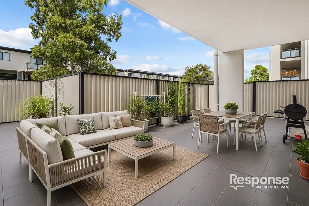 Northmead 2chambre GROUND FLOOR GEM WITH HUGE COURTYARD
