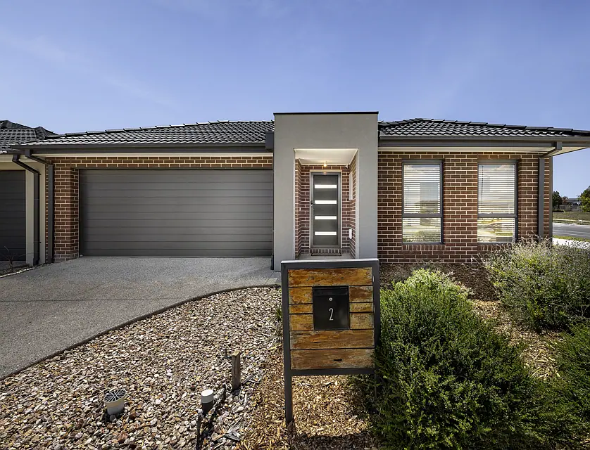 2 Rosehill Way, Diggers Rest, VIC 3427, 4部屋, 2バスルーム, House