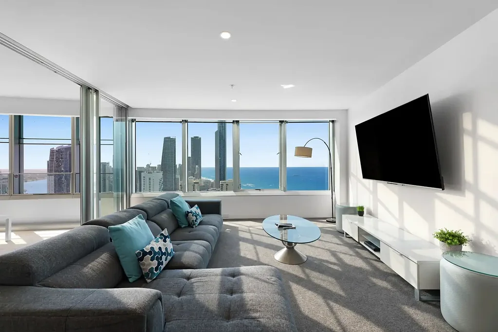 Surfers Paradise 2બેડરૂમ A Sky Home Bathed in Light and Views