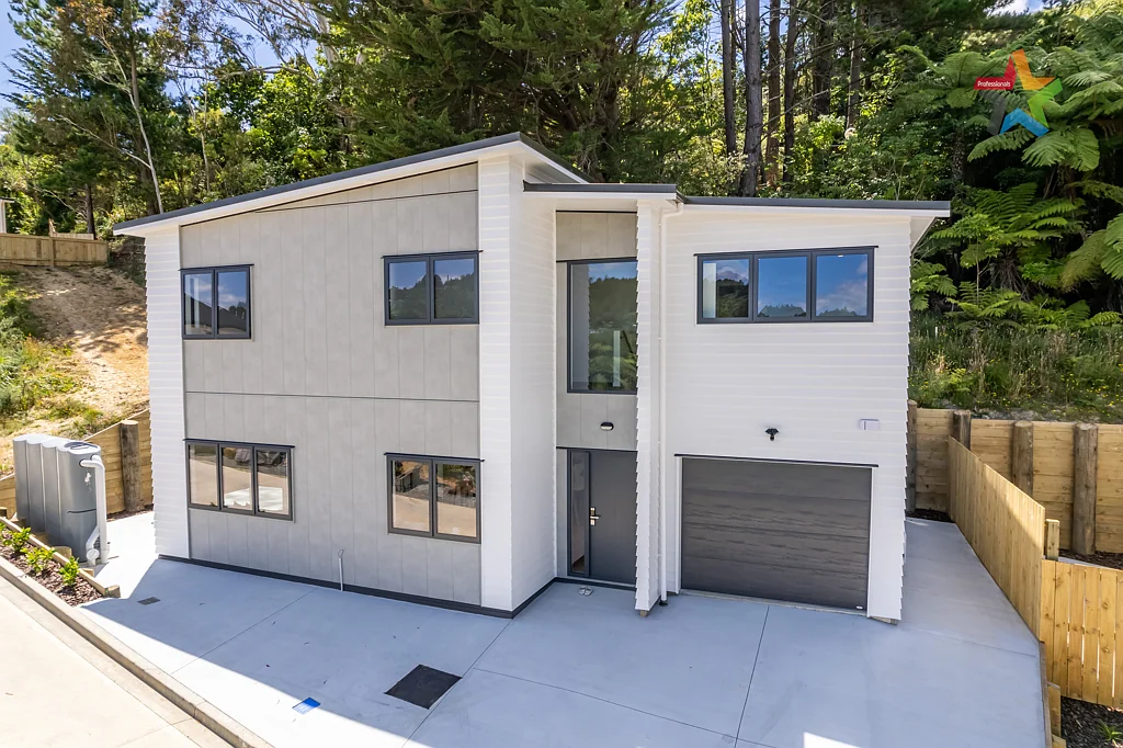 Stokes Valley 4ਬੈੱਡਰੂਮ NEW BUILD - STANDALONE - GARAGING - 186sqm