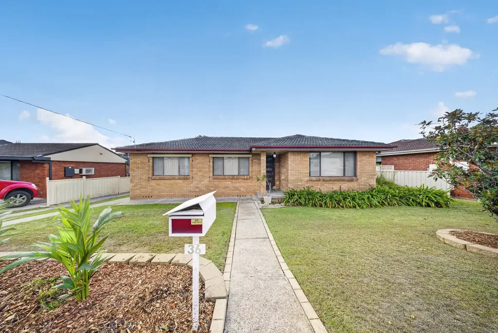 Cessnock 4 Slaapkamer Space and Style within Coveted Hospital Hill