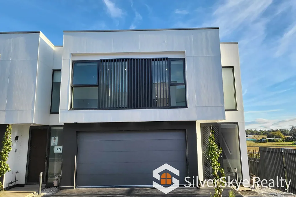 Box Hill 4 Bedroom ATTENTION: HOME OWNER - OWN ONE OF SYDNEY'S LARGEST TOWNHOUSES EVER!