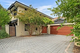 32A Tricourt Grove, Riverton
