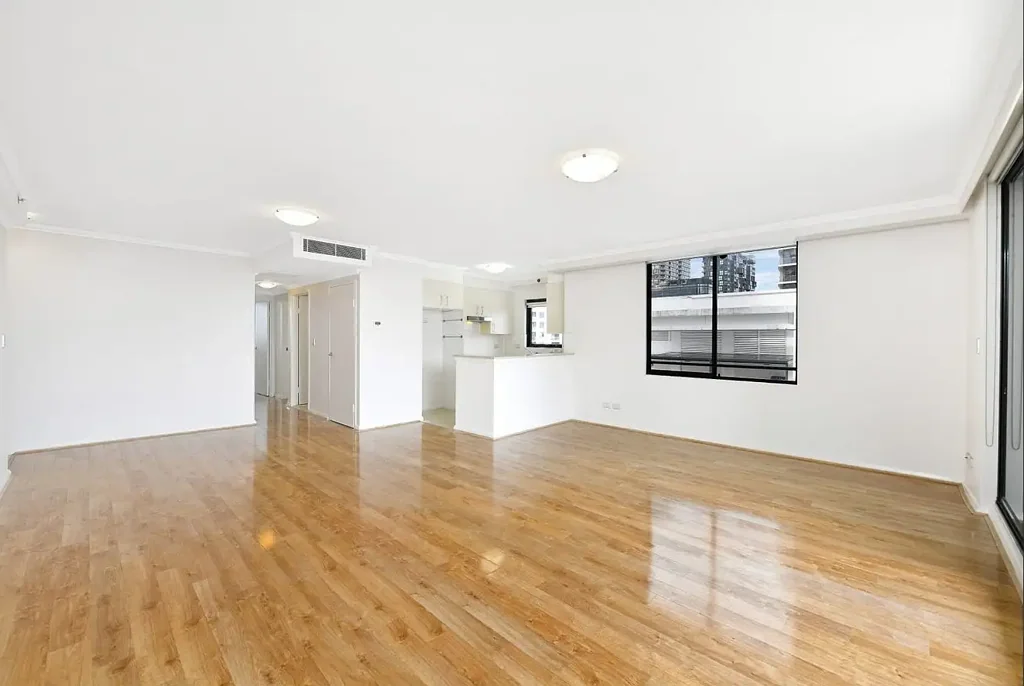 Modern 2-Bedroom Apartment with Secure Parking & Everyday Convenience