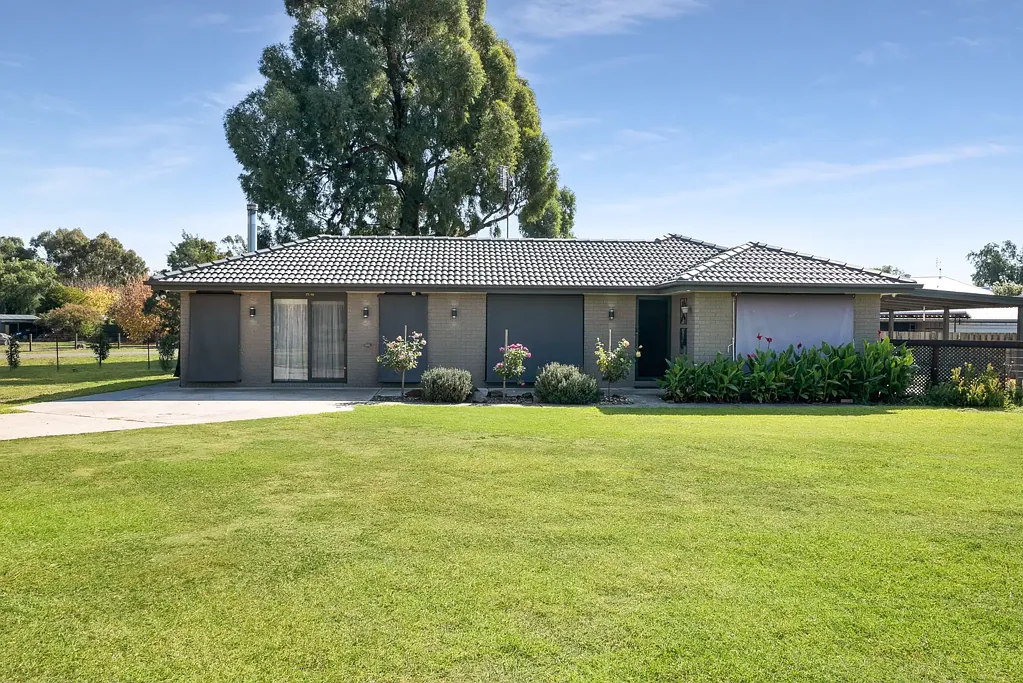 Avenel 3房  FABULOUS FAMILY HOME ON OVER 2000 SQM.