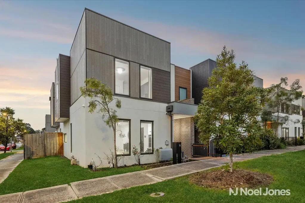 Chirnside Park 4غرفة نوم Modern Style Designed for Family Life