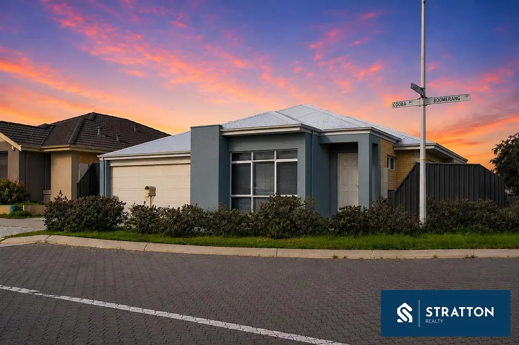 Banksia Grove 4房  Stylish Family Home on a Corner Block with High Ceilings & Modern Comfort