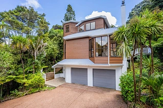 15 Trelawny Place, Hillcrest, North Shore City