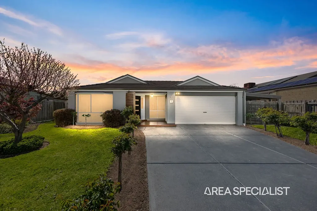 Lang Lang 4Moenga The Brief:
The Perfect All-Rounder on 842m2!