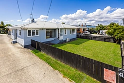 41 Hill Crescent, Papakura