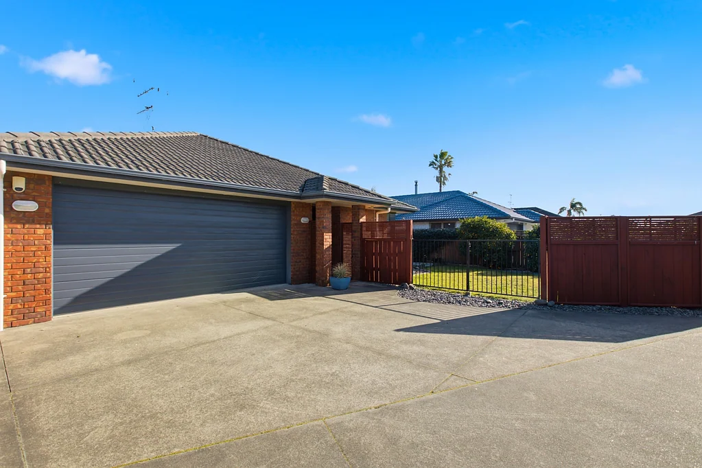 Papamoa 3 Bedroom Brick and Tile Brilliant, Cul-de-sac Comfort